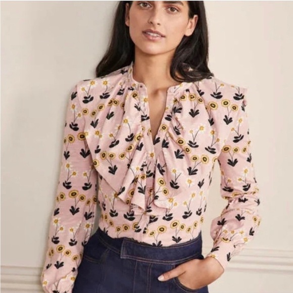 Boden Tops - NWT Boden Dusty Rose Floral Ruffle Front Shirt Size 6R